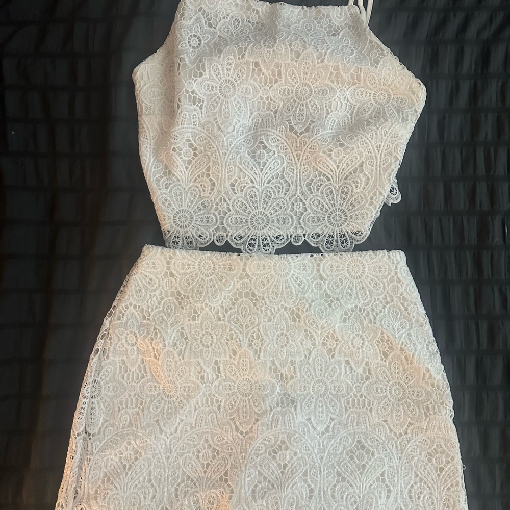 Abercrombie & Fitch White Lace Skirt